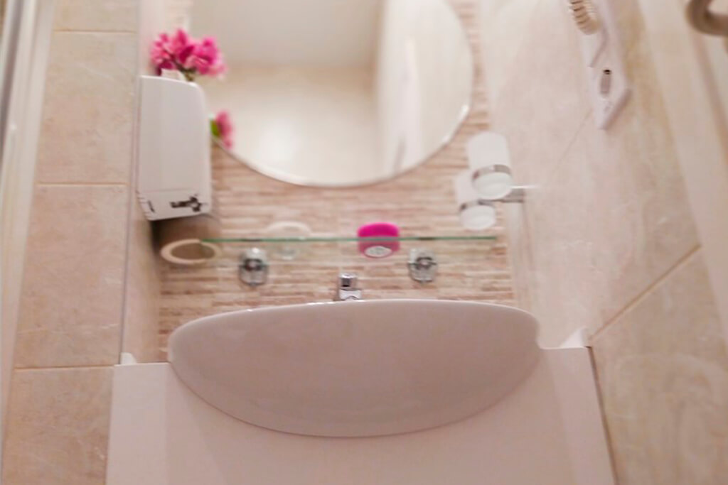 Delux Voyage hotel